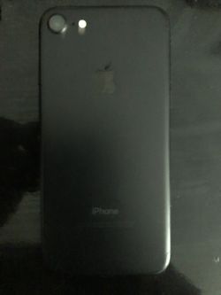 iPhone 7 unlocked 128g no iCloud clean imei does not turn on