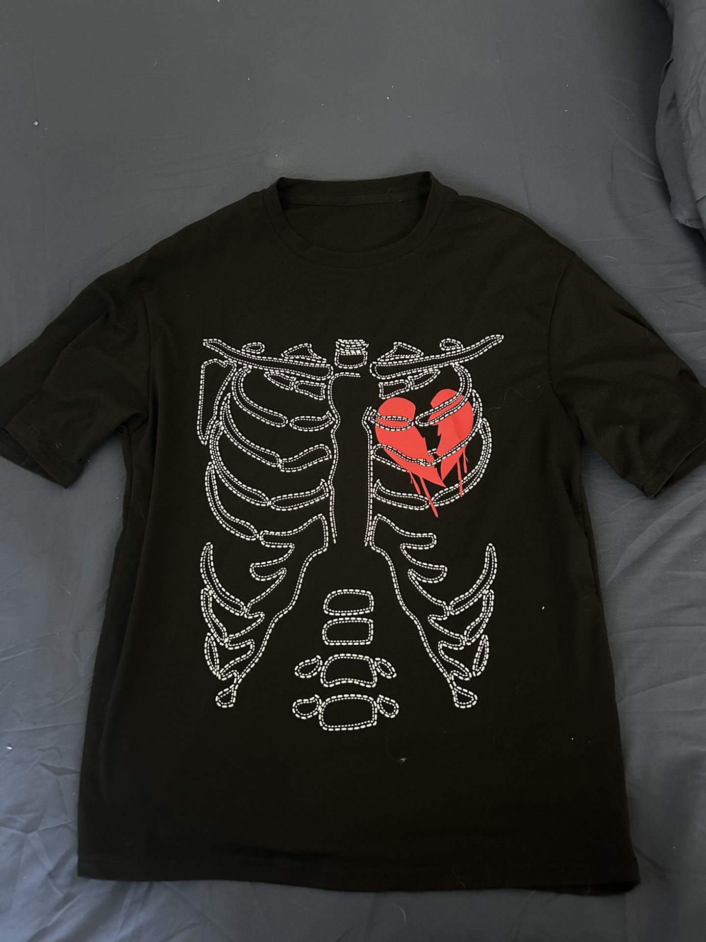 Black and Red Graphic T Shirt Mens