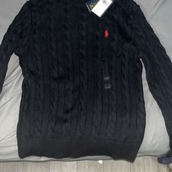 Long Sleeve Small Polo Sweatshirt.