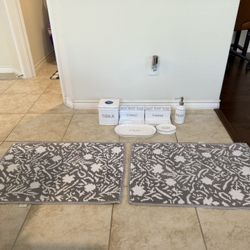 Complete Bathroom Set With Rugs