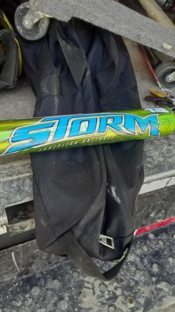 The Storm Whiplash bat,2 gloves,nike glove,nike bag