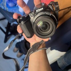 Nikon COOLPIX L310 14.0MP 21x Optical Zoom Black Digital Camera : WORKS