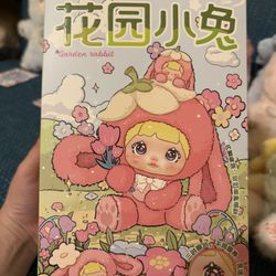 Nommi Garden Rabbits