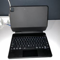 iPad 12.9 , ipad 13 magnetic keyboard with track pad case