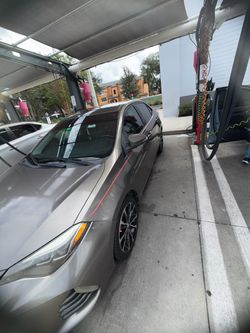 Toyota Corolla Sedan