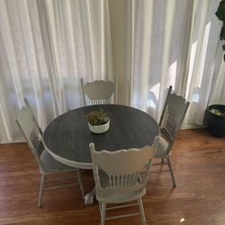 Dining/Kitchen Table Set