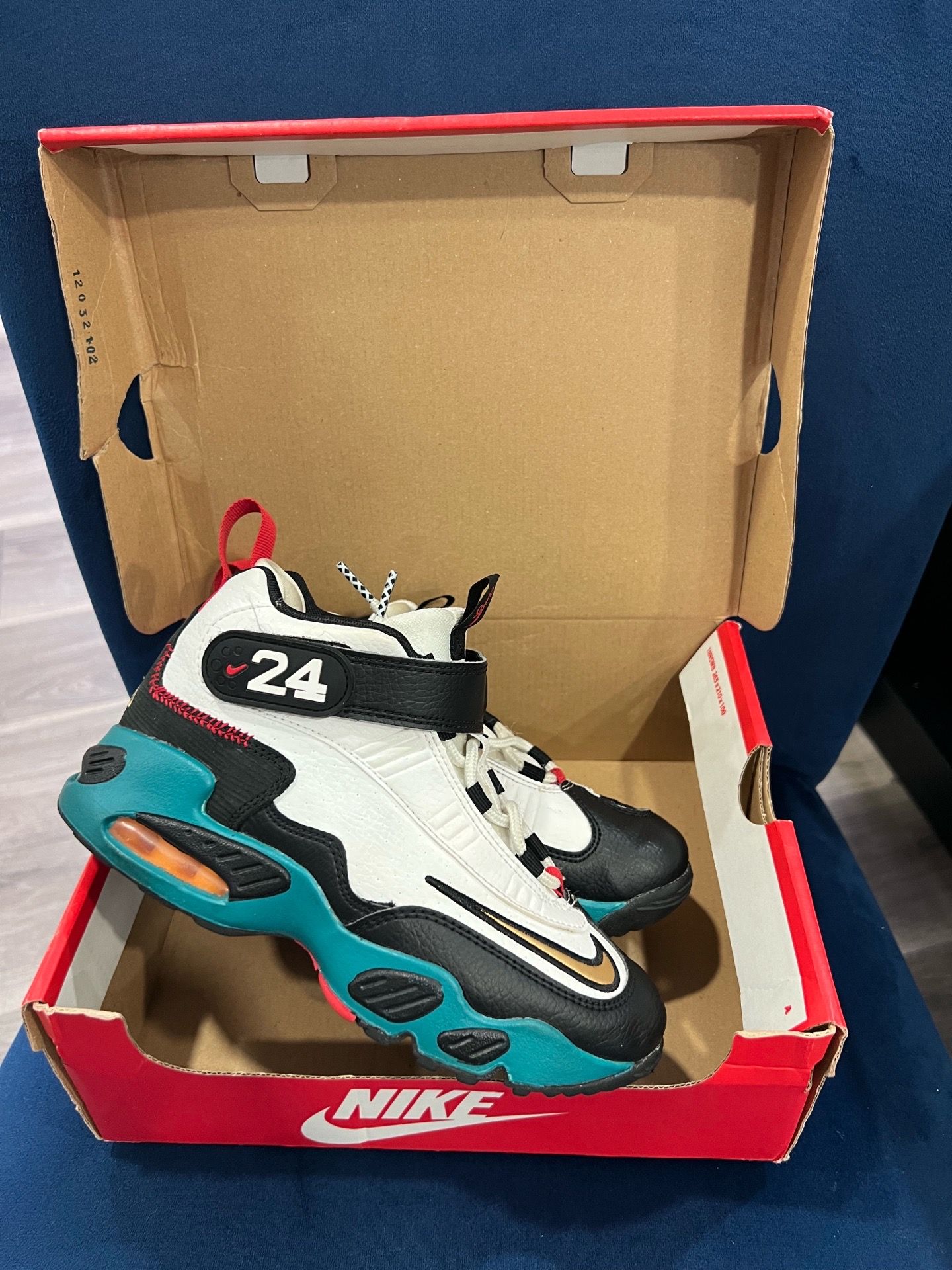 Nike Air Griffey Max1 Size 2.5Y