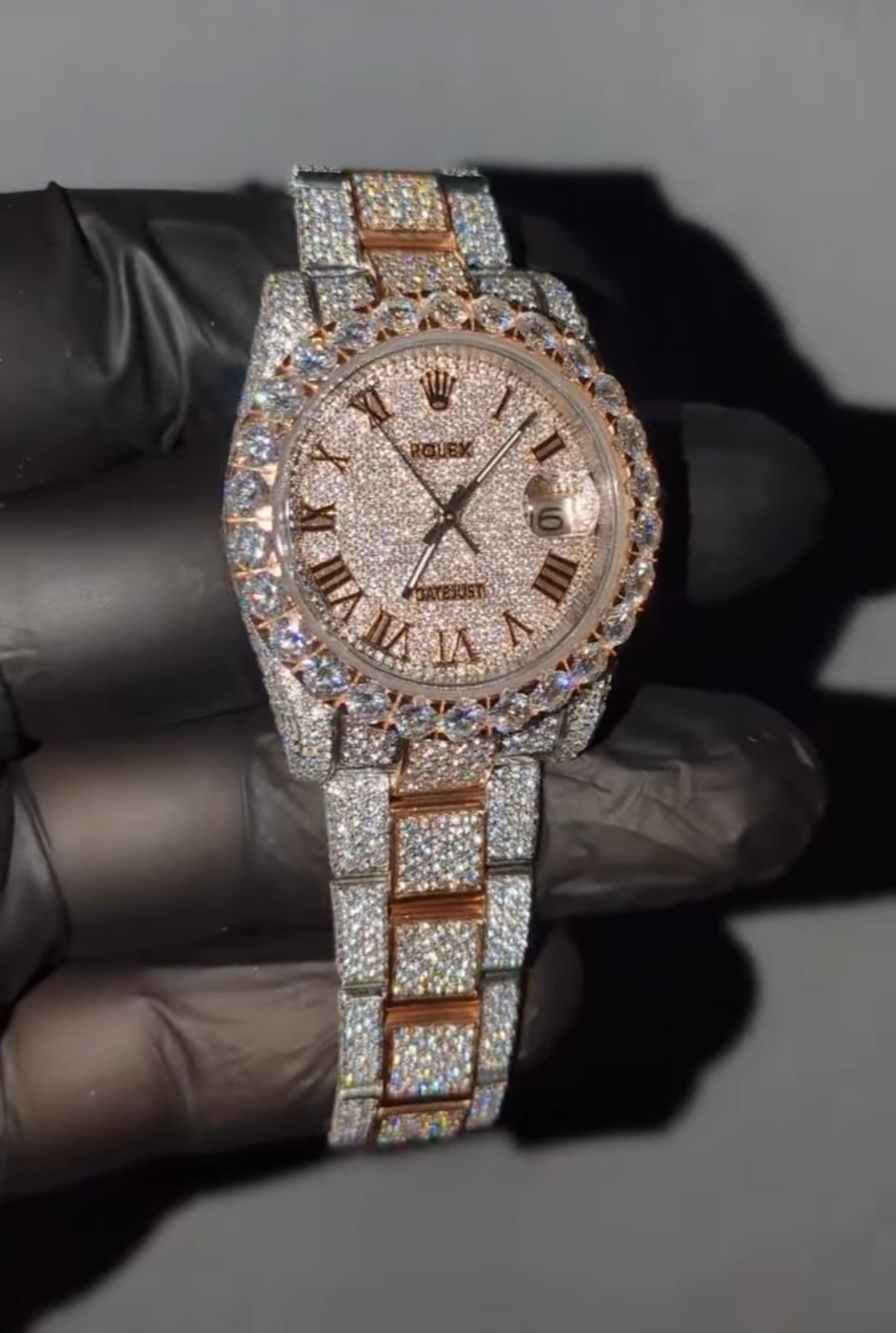Watch vendor