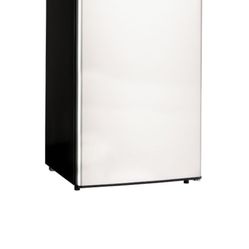 sanyo sr-3770s Mini Refrigerator Fridge . Great Condition 