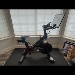 Peloton Excercise Bike