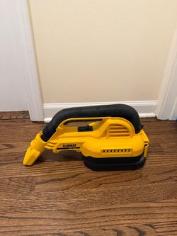 20V MAX Cordless 1/2 Gal. Wet/Dry Portable Vacuum (Tool Only)