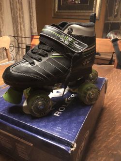Boys size 3 rollerblades