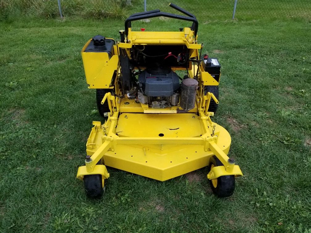 Great Dane Super Surfer 48 Series Ii Zero Turn Lpg/petrol Mower