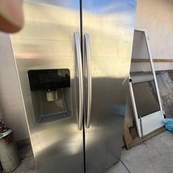 Nice 2 Door Refrigerator 100% Working Great Condition 