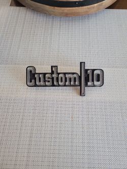 Original Custom 10 C10 Badge