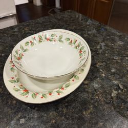 Holiday Holly Serving Piece Set