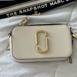 Marc Jacobs Snap Shot