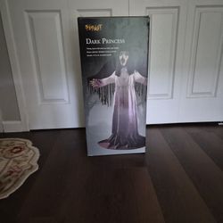 4.6 Ft Dark Princess Jump Scare Decor