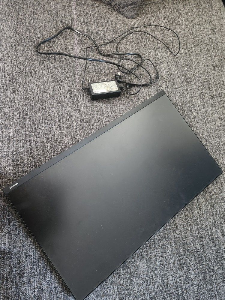 Samsung 27 Inches