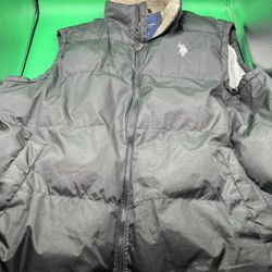 U.S. Polo ASSN Men’s Vest Black Large