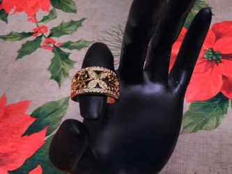 Gold plated ring size 8