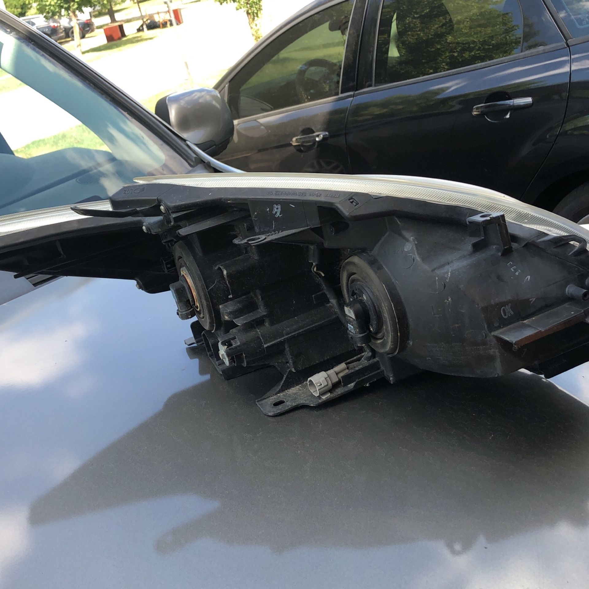 2010-11 Toyota Prius Driver Headlight