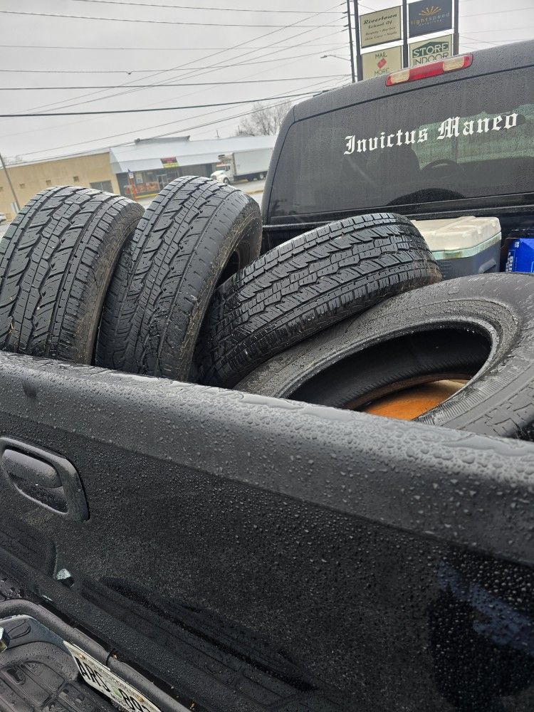 255/70/17 Tires