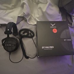 DT 990 Pro Headphones 