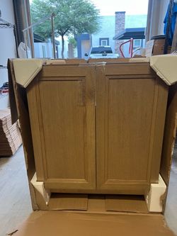 Base cabinet