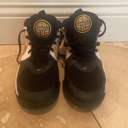 Nike 4.5 Y Size Shoes