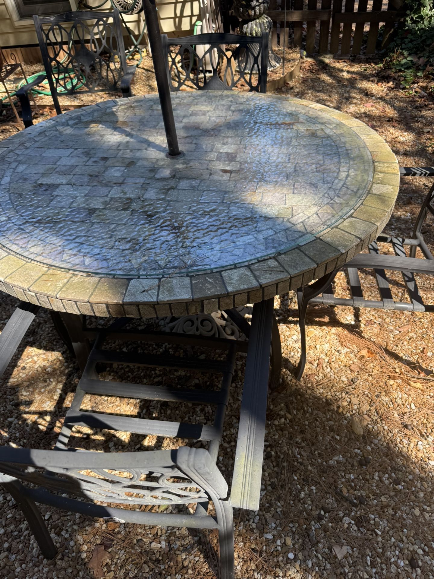 Outdoor Stone Round Patio Table W/6 Chairs