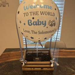 Wood Box And Balloon Baby Born 