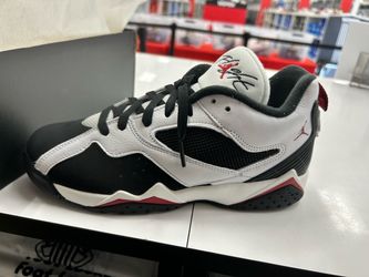 Jordan MVP 92 — Size 7Y