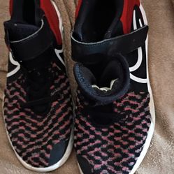 $20 Nike Kid's TREY 5 VIII
Boys Basketball