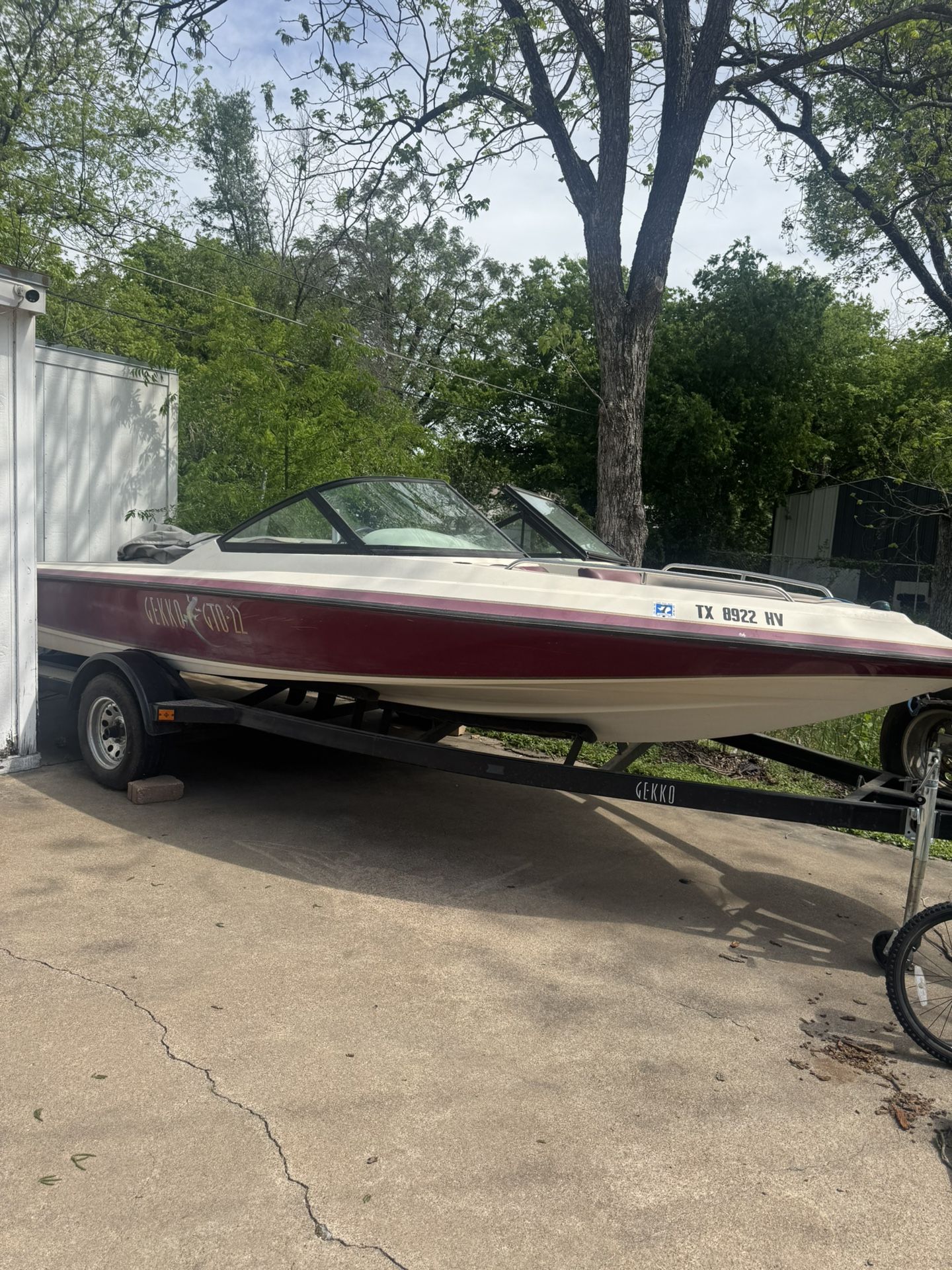 1997 Gekko Ski Boat