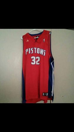 Detroit Pistons jersey