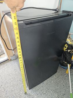Refrigerator mini Refrigerator 💯 working Order