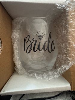 Bride cups