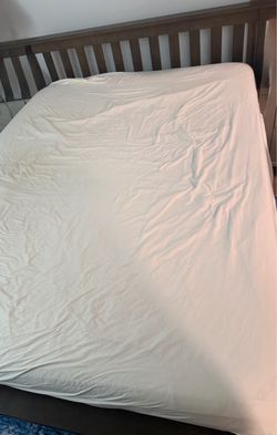 Queen size platform bed with mattress