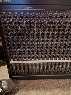 Yamaha MGP32X 32 Channel Mixing Console Features:

D-PRE Class A Mic Preamps
X-pressive EQ
1-Knob Compressors
Hybrid Channel
Dual Digital Effects
Digi