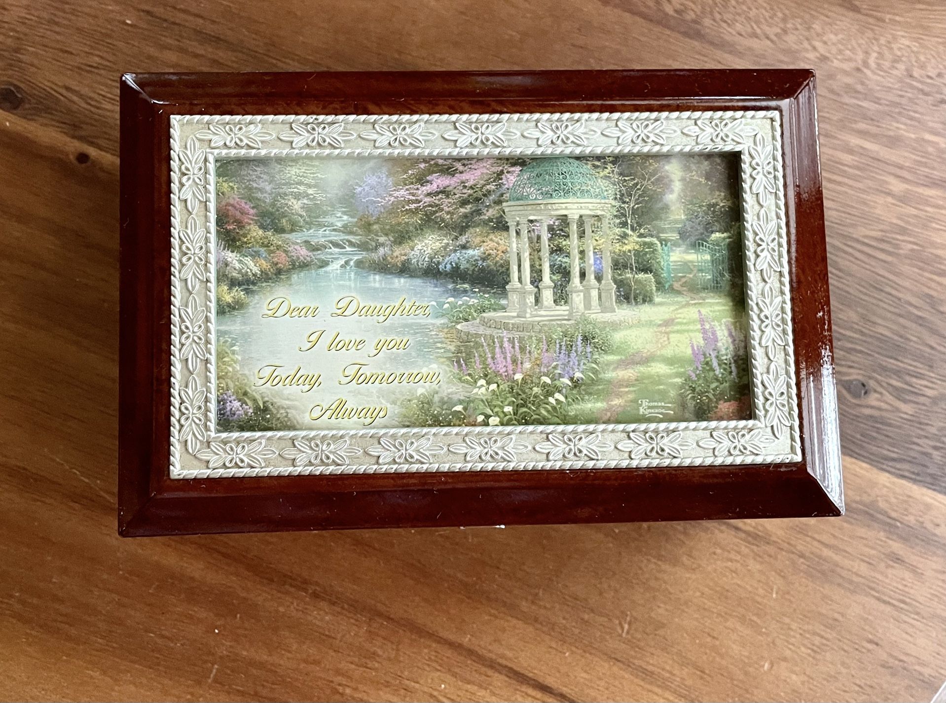 2014 Thomas Kinkade Wooden Music Box - 01-20759-001 - Bradford Exchange - A4983