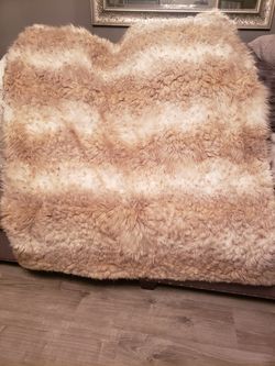 Leopard throw like new