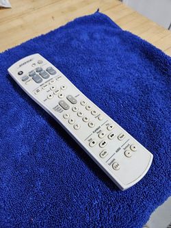 Genuine Bose rc28t1-27 remote control Lifestyle 18/28/35 SERIES. (Near Higley And Germann)