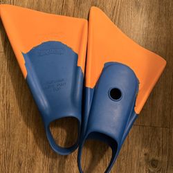 🔥 Like-New Churchill® Makapuu® Swim Fins – Gum Rubber (Medium/Large) 🔥