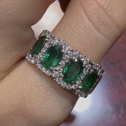 Emerald Oval Ring