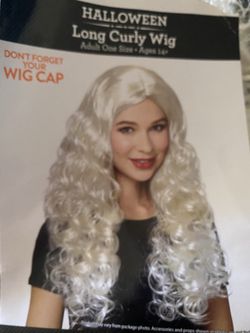 LONG CURLY WIG