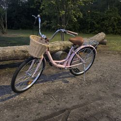 Urban Bike Like New + Helmet + Lock