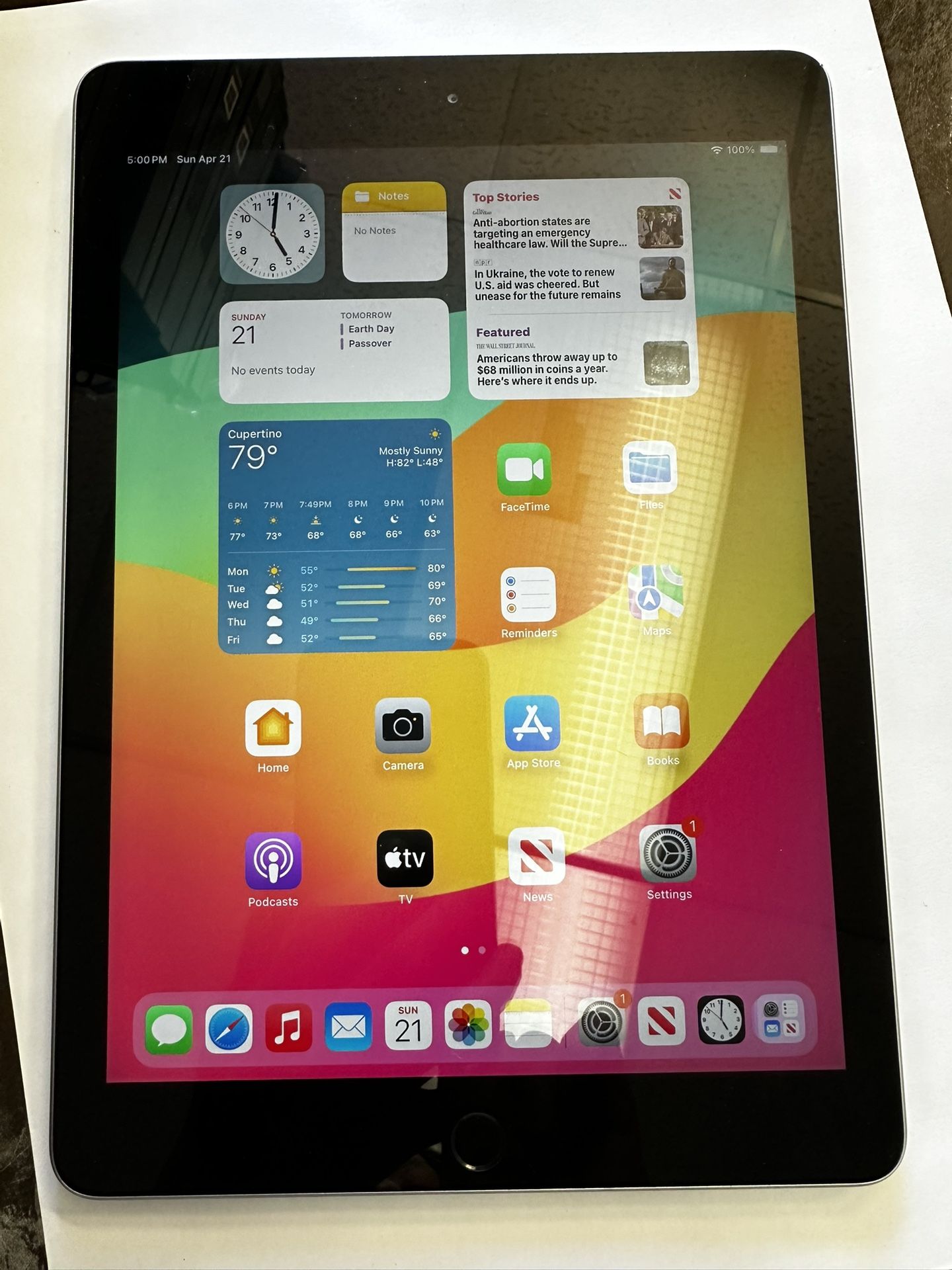 iPad 6th Gen, 32 GB with wifi