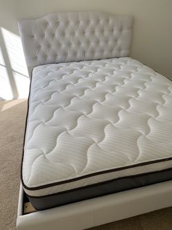 LOCATED IN LOS ANGELES CA BRAND NEW QUEEN BED FOR ONLY $300 MATTRESS INCLUDED 💥 $20 DELIVERY 💥NO SET UP💥 • We do not assemble • Brand new in bo