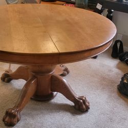 Solid Oak Pedestal Dining Table